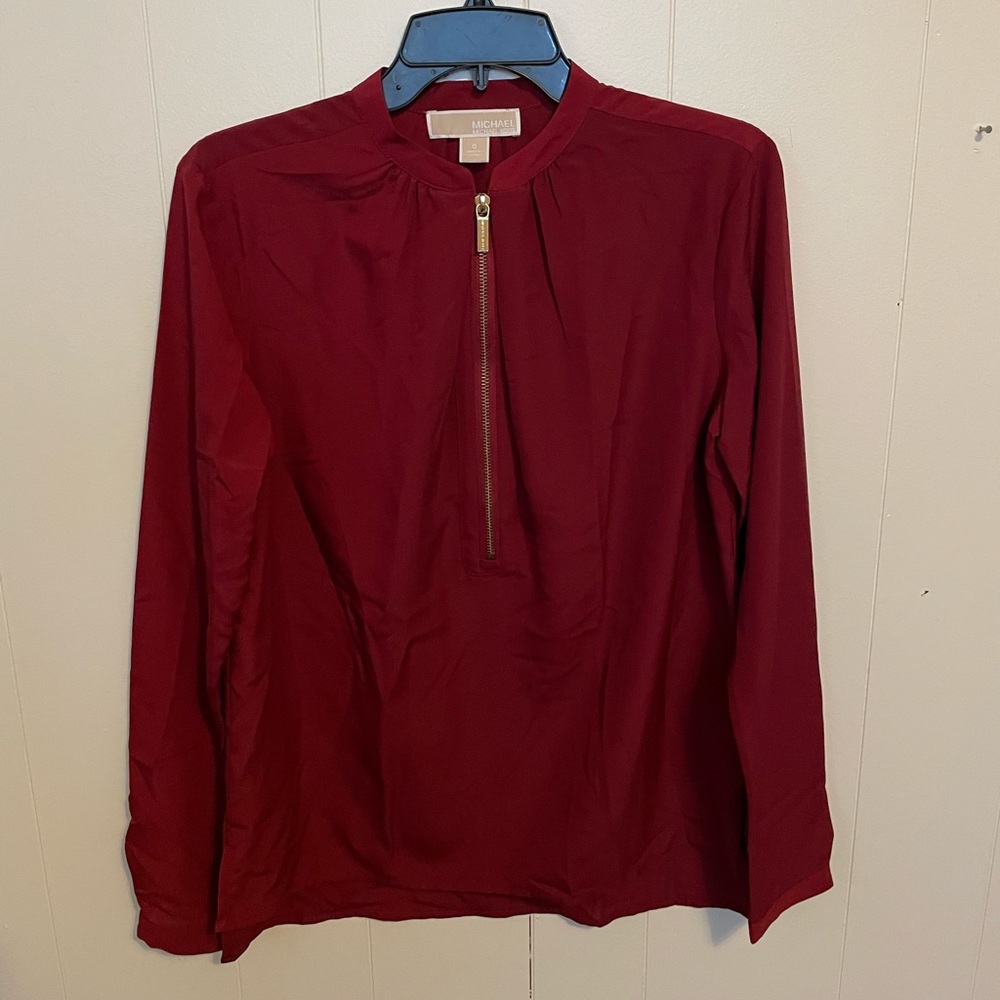 Michael Kors Med. maroon blouse